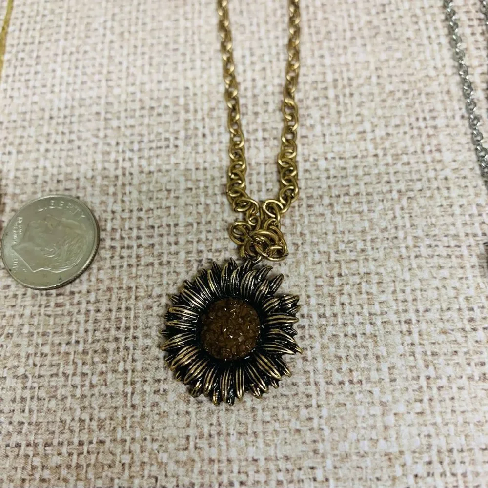 ‎Dainty Necklace Bundle